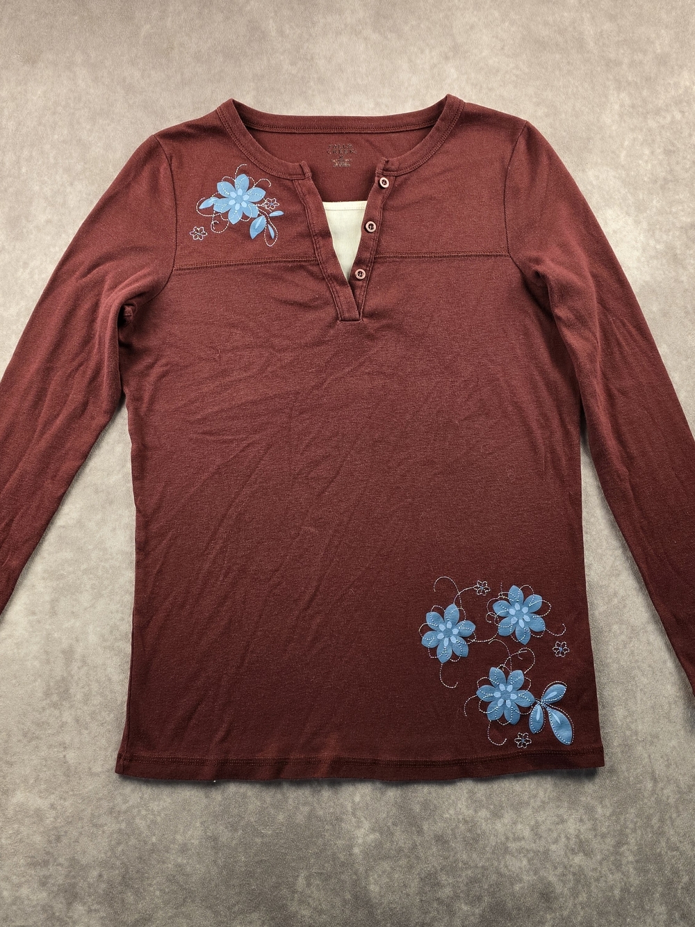 Falls Creek Floral Henley Long Sleeve Top Women’s Medium Burgundy